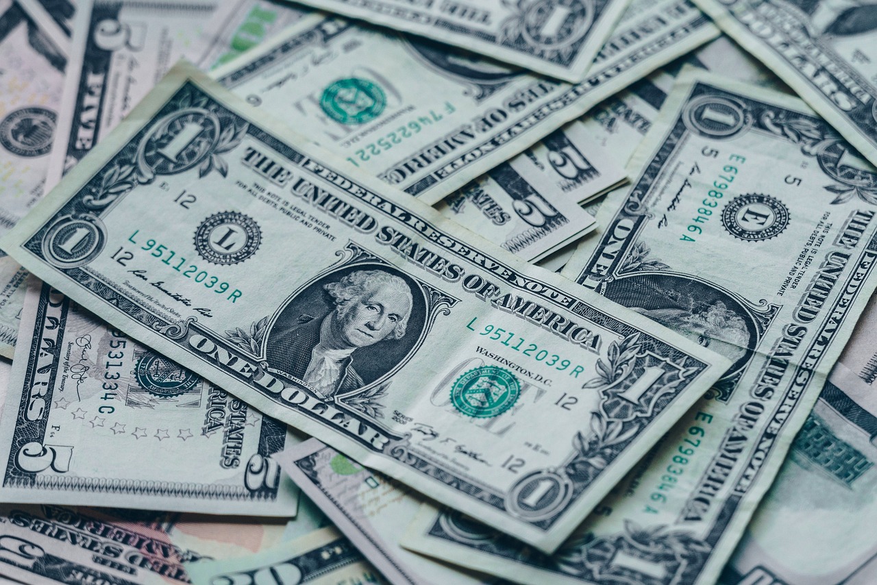 Artificial Intelligence and Machine Learning in FinTech